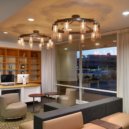 Holiday Inn Clark - Newark By Ihg Exterior foto